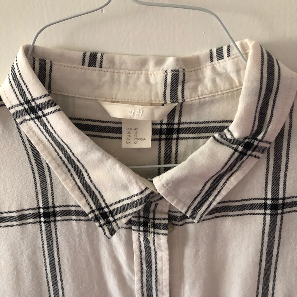 H&M button down - Picture 2 of 3